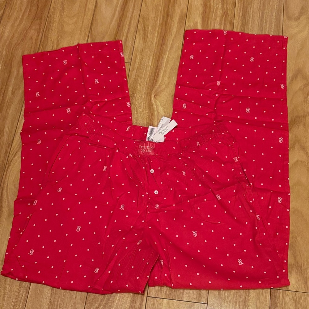 NWT Victoria's Secret Red flannel Pajama Bottoms with White Dots & VS logos sz M